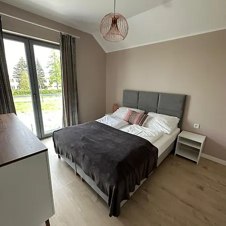 Wakacyjne Welle 度假居 Kołczewo